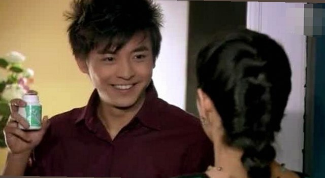 海角大神的秘密生活：从保护姐姐到复杂情感的微妙变化