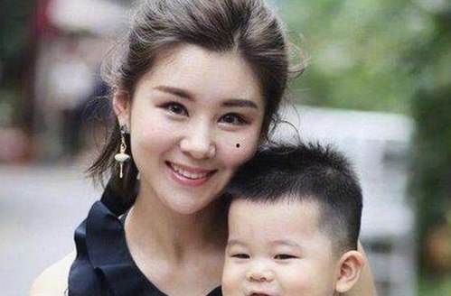 从宋亚轩到汪峰：娱乐圈吃瓜背后的真相与心酸