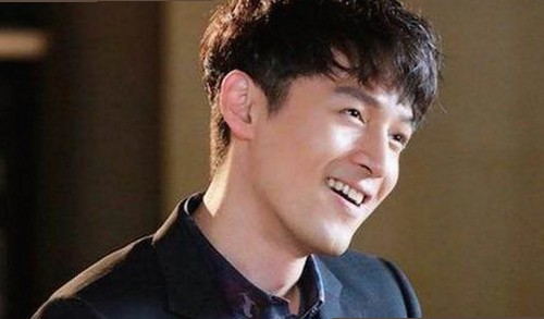 吃瓜表情包火爆背后：娱乐圈焦点变迁与网络文化交织