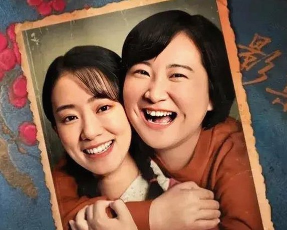 揭秘娱乐圈“瓜王”：那些年吃瓜女明星的故事发展